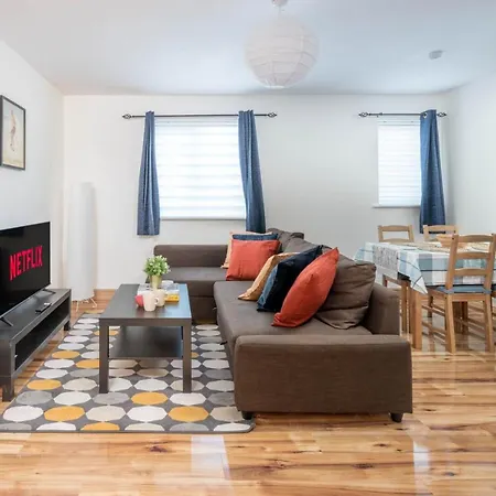 2 Bedroom Flat Near London Excel Exterior photo