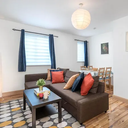 2 Bedroom Flat Near London Excel Exterior photo
