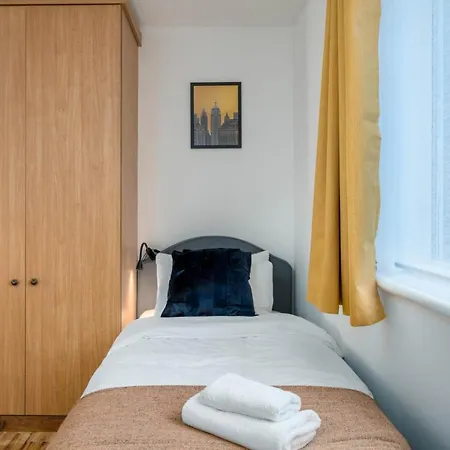 2 Bedroom Flat Near London Excel Exterior photo